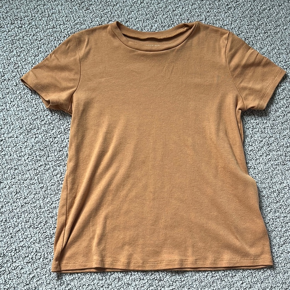 American Eagle tee